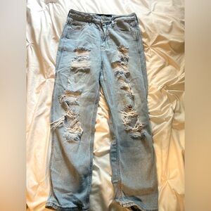 Hollister High Rise Mom Jeans Ripped